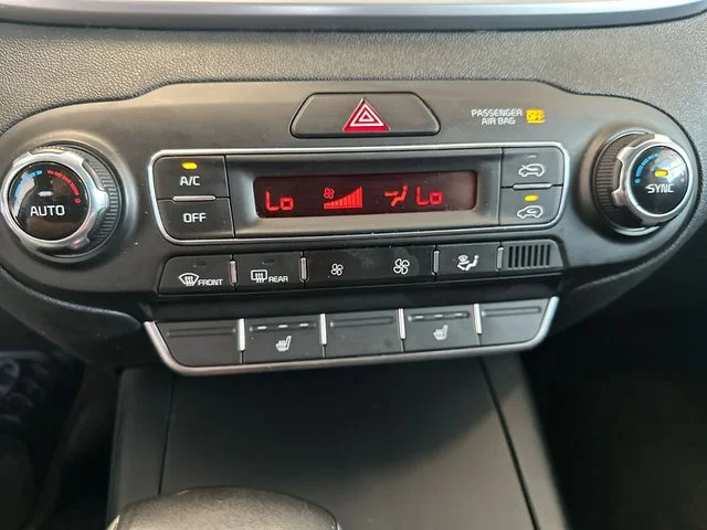 Used 2019 White Kia LX image 18