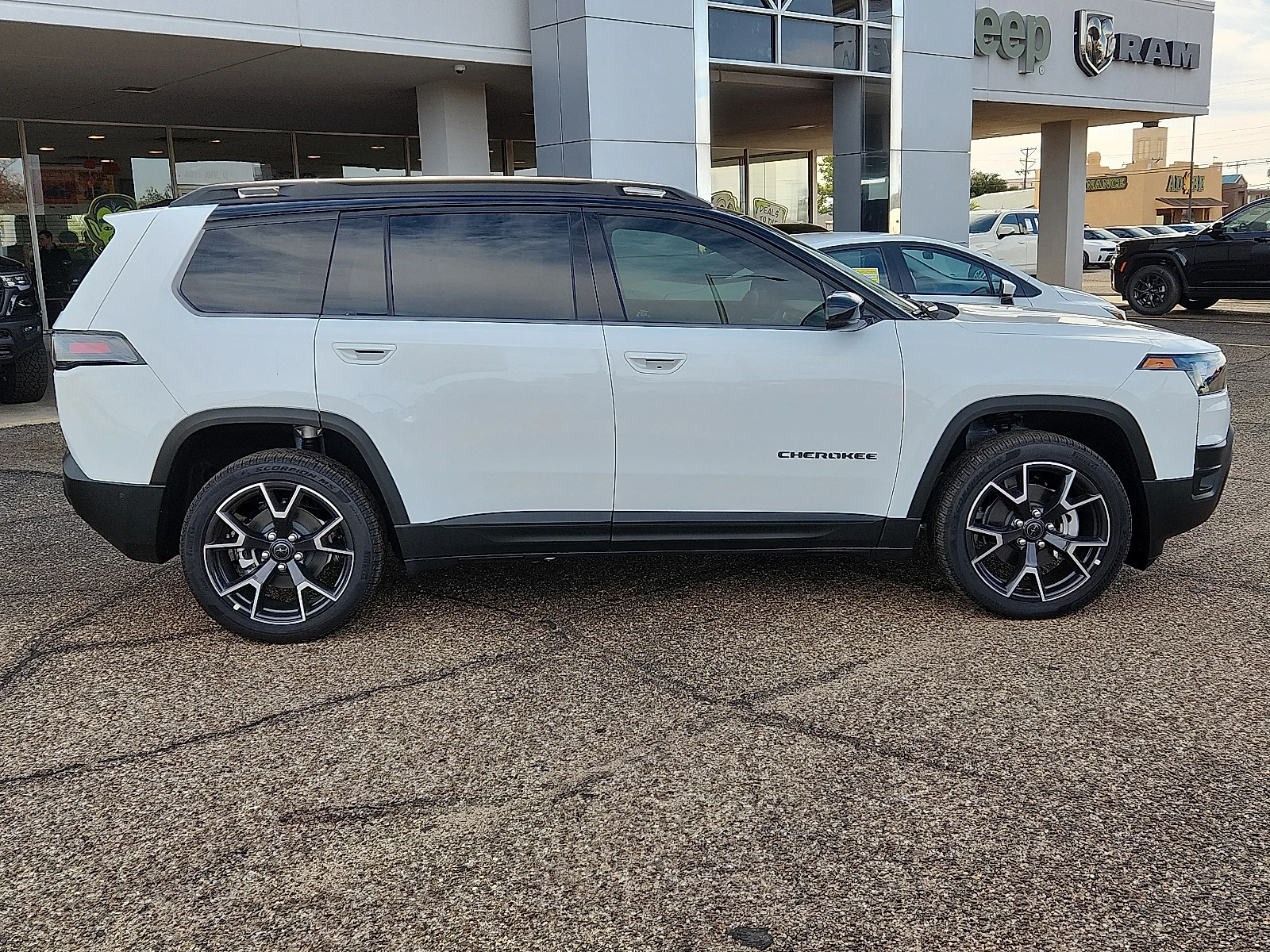 New 2026 White Jeep OVERLAND 4X4 image 4