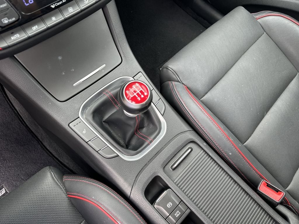 Used 2018 Red Hyundai Sport image 24