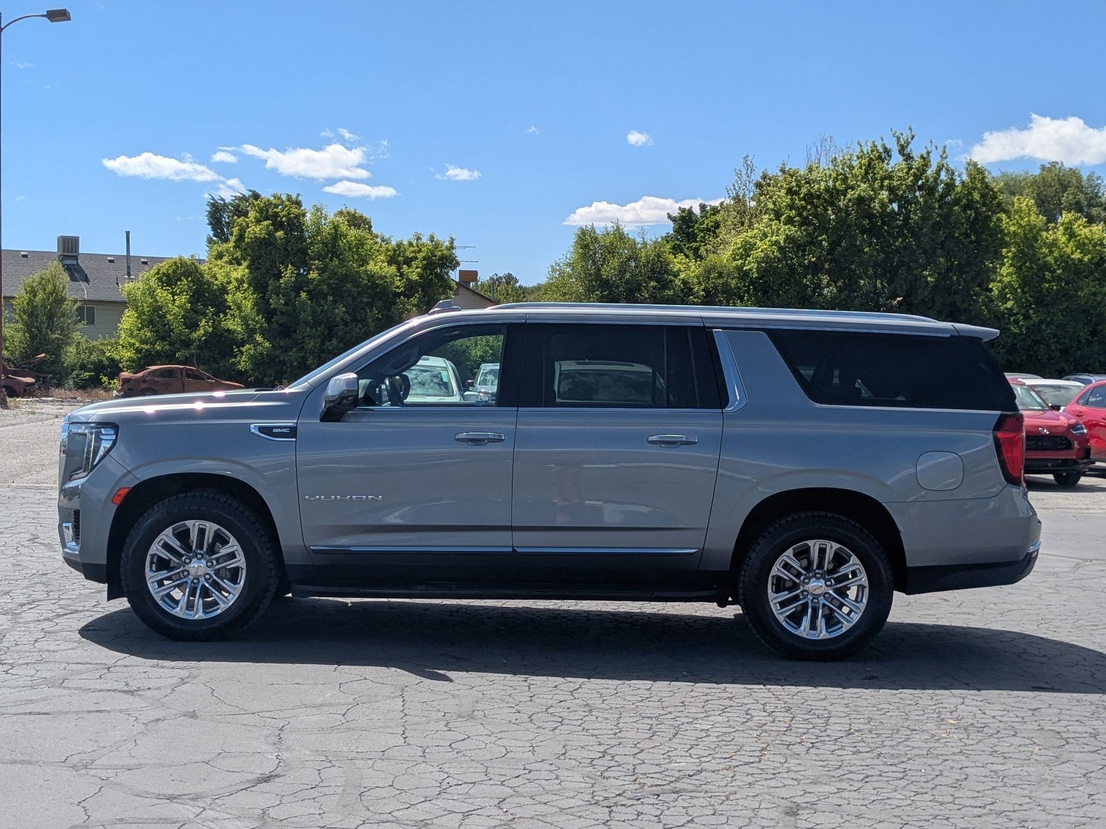 Used 2023 Sterling Metallic GMC SLT image 7