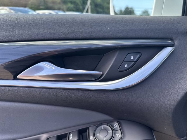 Used 2020 (Includes Satin Nickel lower exterior accent color.) Buick Essence image 53