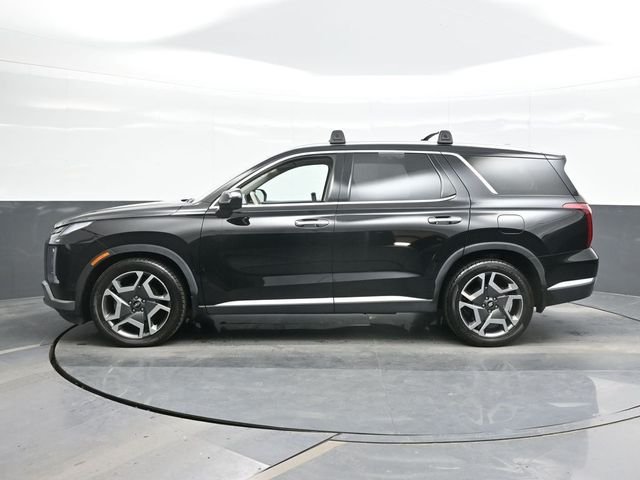 Used 2023 Black Hyundai Limited image 4