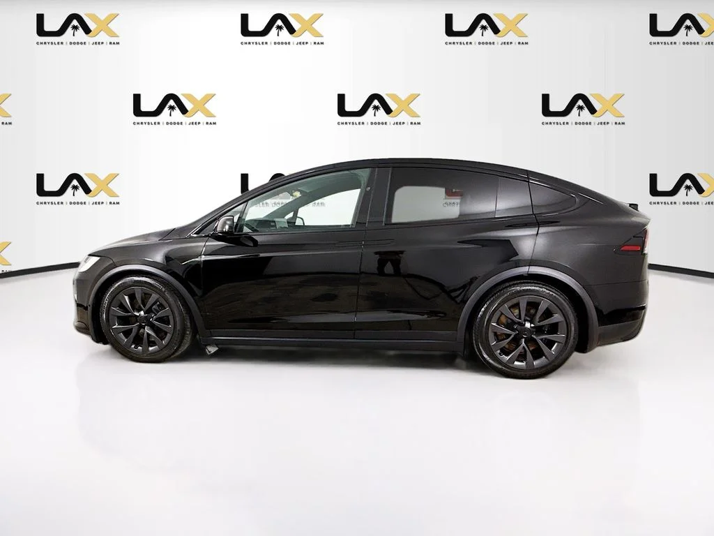 Used 2023 Black Tesla Standard Range image 4