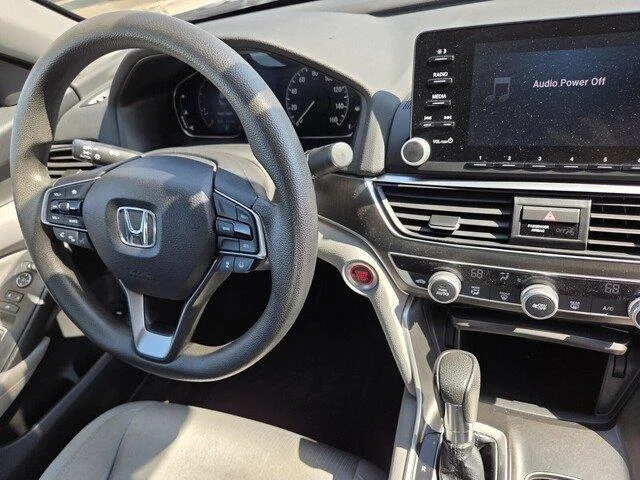 Certified Used 2018 Modern Steel Metallic Honda LX 1.5T image 31