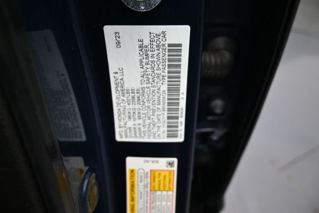 Used 2024 Canyon River Blue Metallic Honda EX image 18
