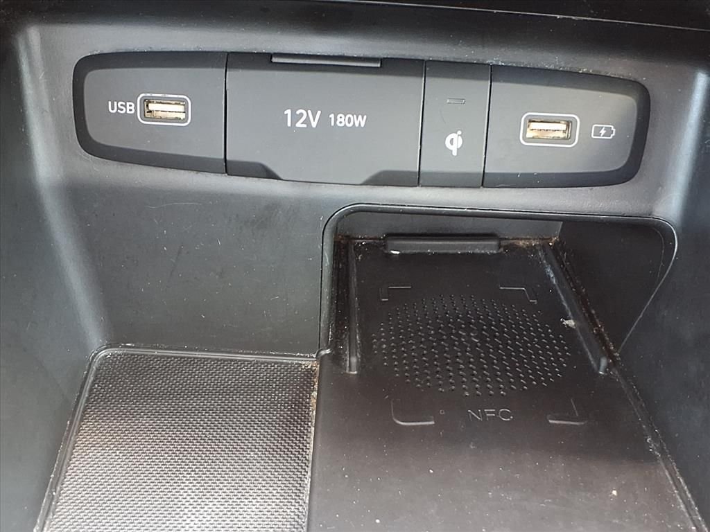 Used 2024 White Hyundai SEL image 24