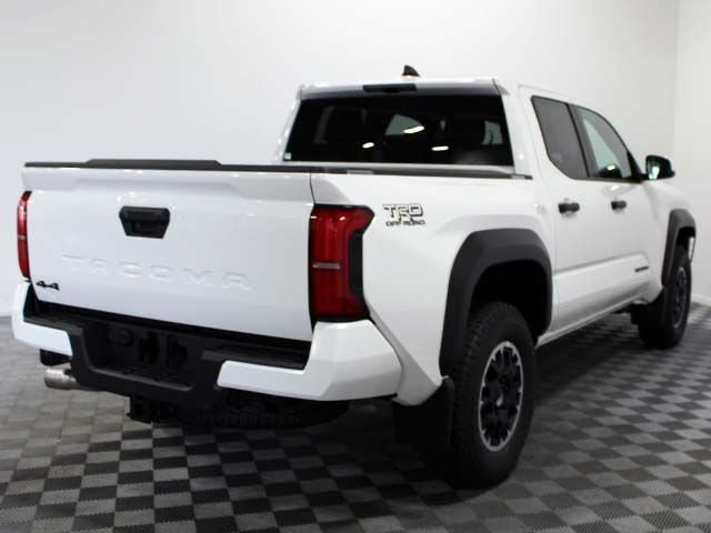 2026 Toyota Tacoma TRD Off Road - Photo 10