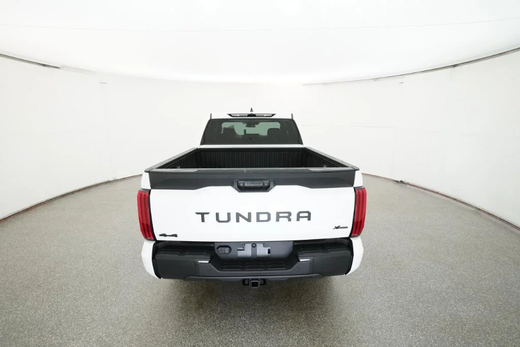 New 2026 Ice Cap Toyota SR5 image 23