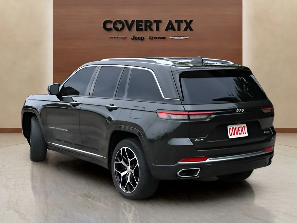 Used 2023 Black Jeep Summit Reserve image 3