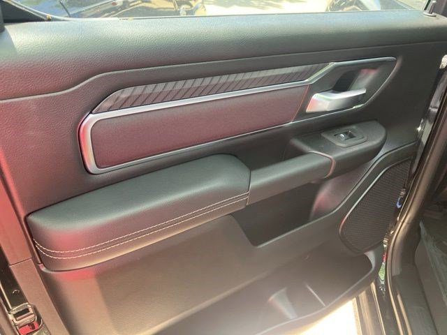 New 2026 Diamond Black Crystal Pearl-Coat Exterior Paint RAM Big Horn image 19