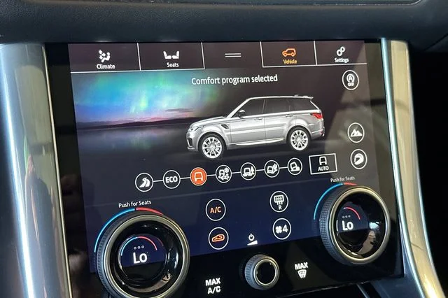 Used 2020 Eiger Grey Metallic Land Rover HSE Dynamic image 19