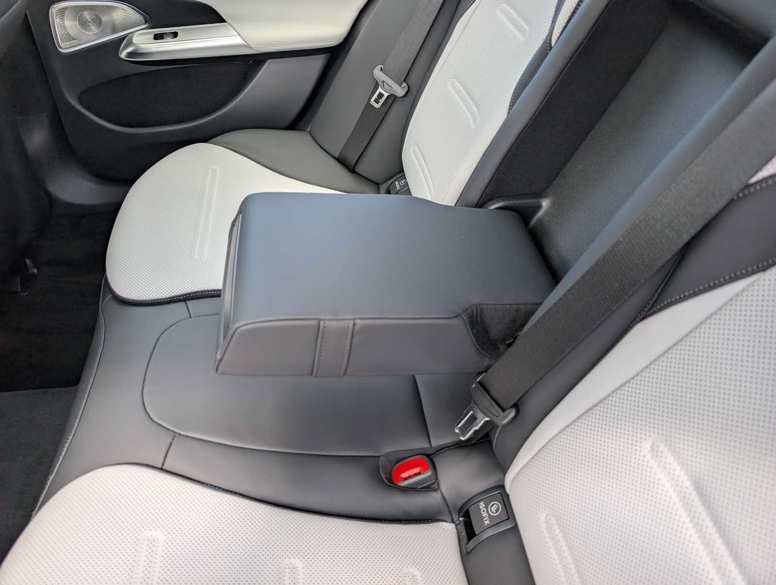 New 2027 MANUFAKTUR Moonlight White Metallic Mercedes-Benz AMG® E 53 Hybrid Sedan image 16