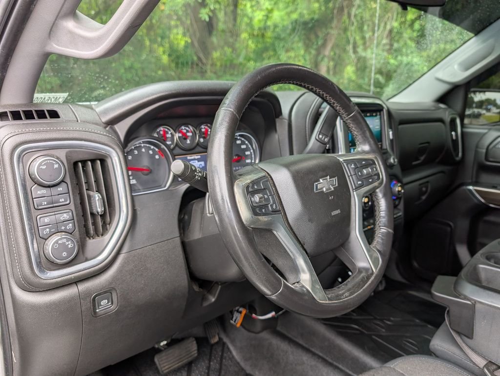 Used 2019 Silver Chevrolet RST image 29