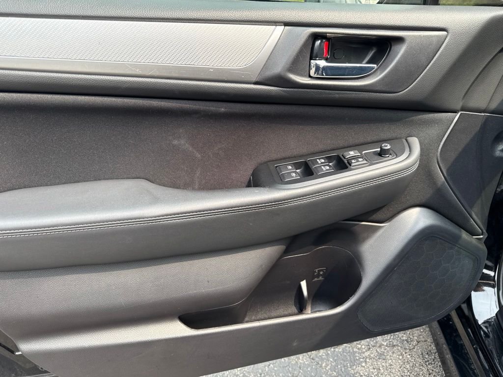 Used 2019 Black Subaru 2.5i image 18