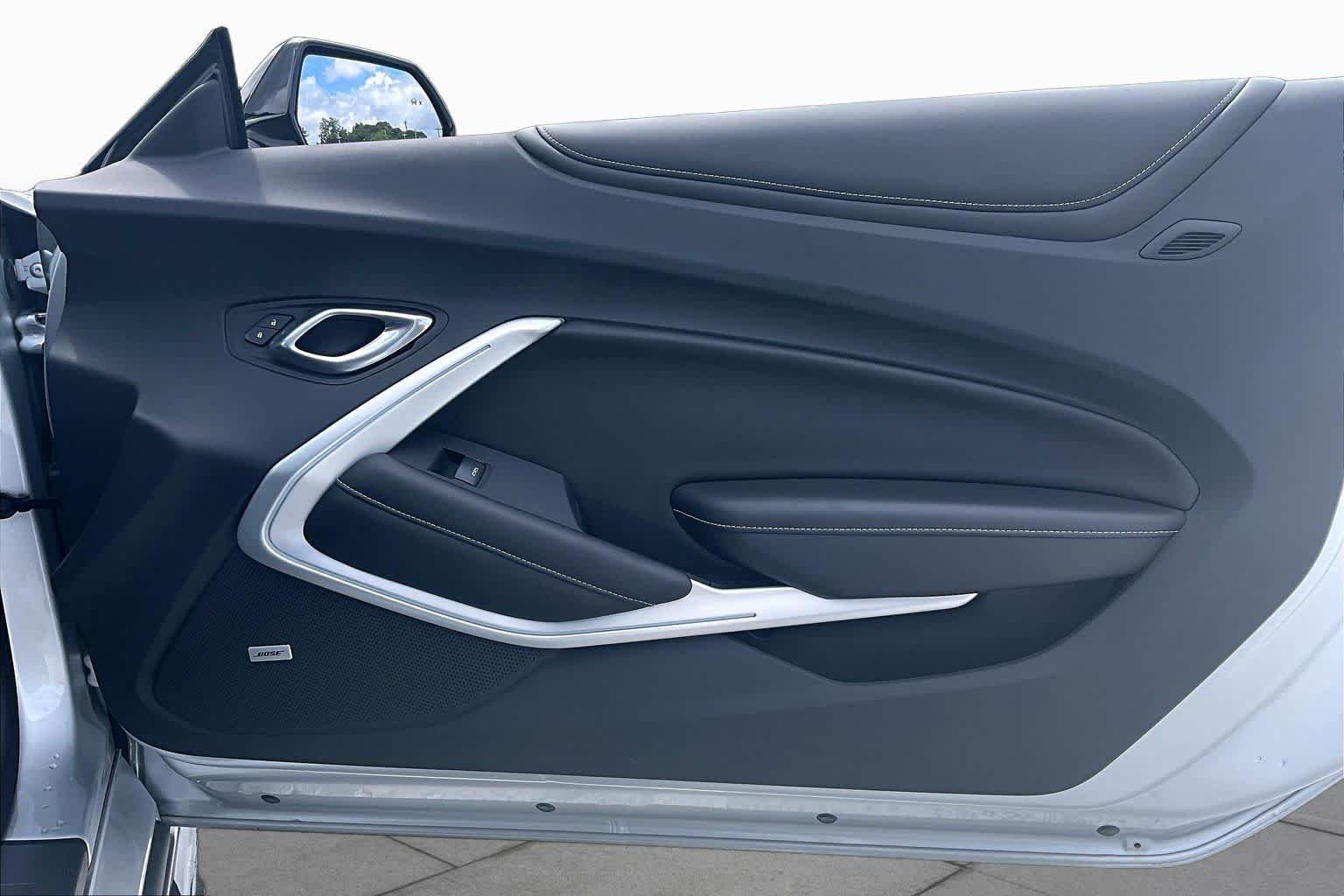 Used 2018 Silver Ice Metallic Chevrolet 2SS image 21
