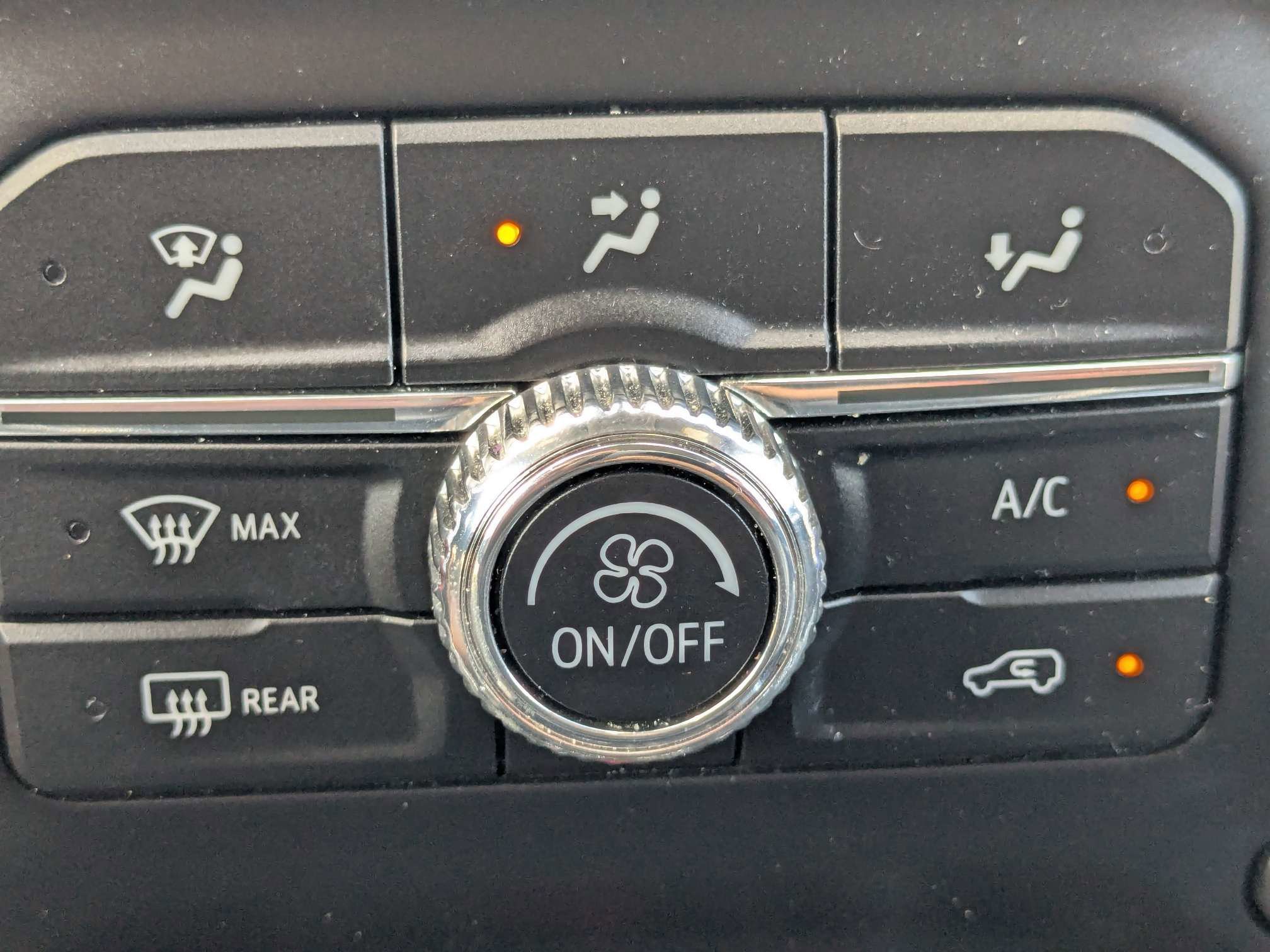 Used 2019 Smokey Quartz Metallic GMC SLT image 35