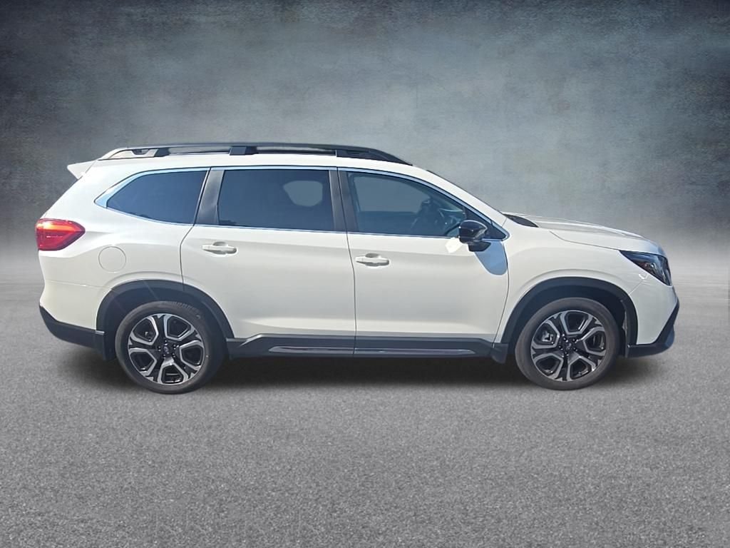 Used 2024 Crystal White Pearl Subaru Limited image 10