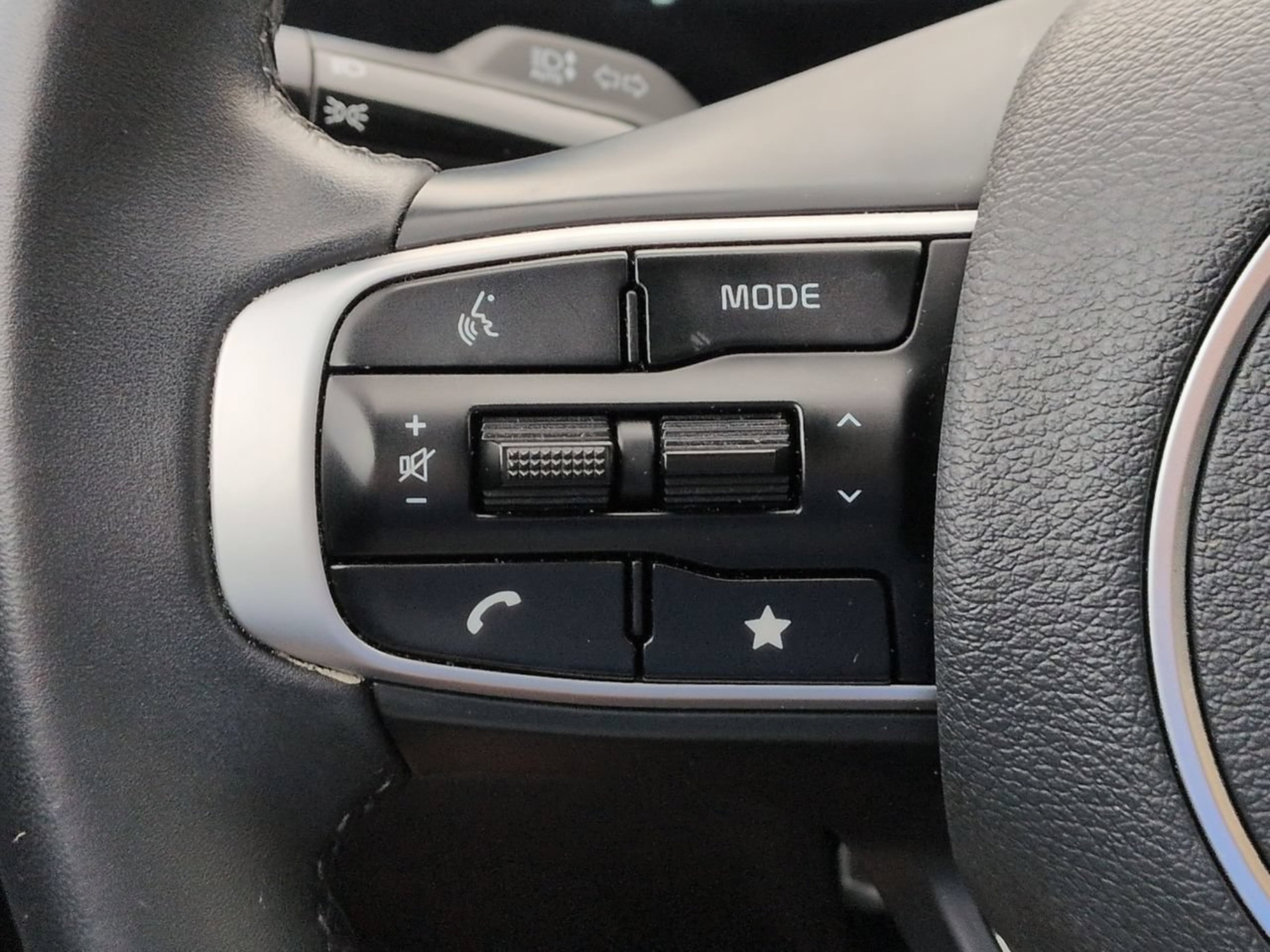 Certified Used 2025 Ebony Black Kia EX image 25