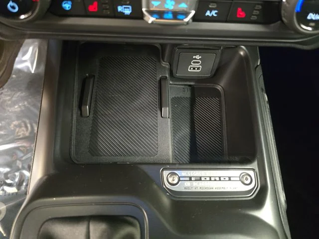 New 2026 Desert Sand Ford Outer Banks® image 30