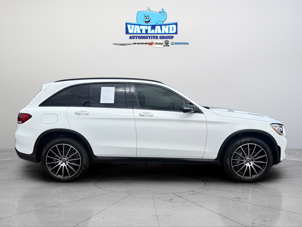 Used 2022 White Mercedes-Benz GLC 300 image 6