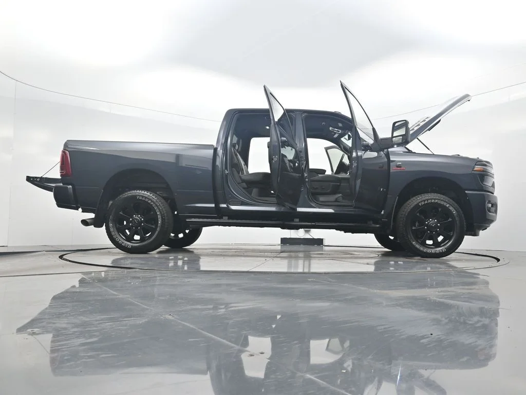 Used 2025 Blue Ram Laramie image 43