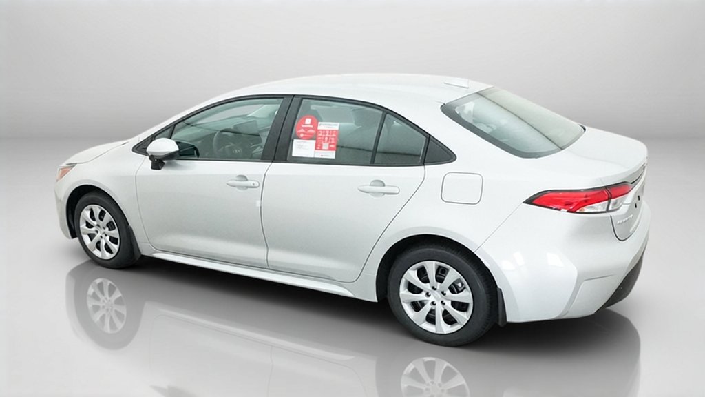 New 2027 Classic Silver Metallic Toyota LE image 45
