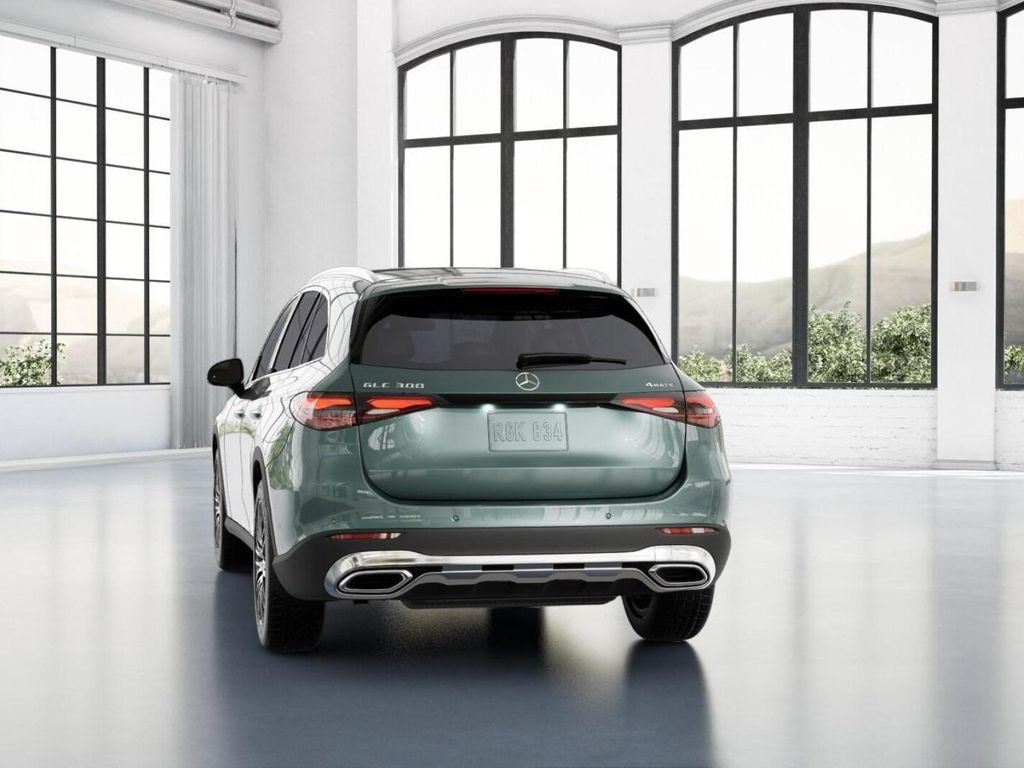 New 2026 Verde Silver Metallic Mercedes-Benz GLC 300 image 26