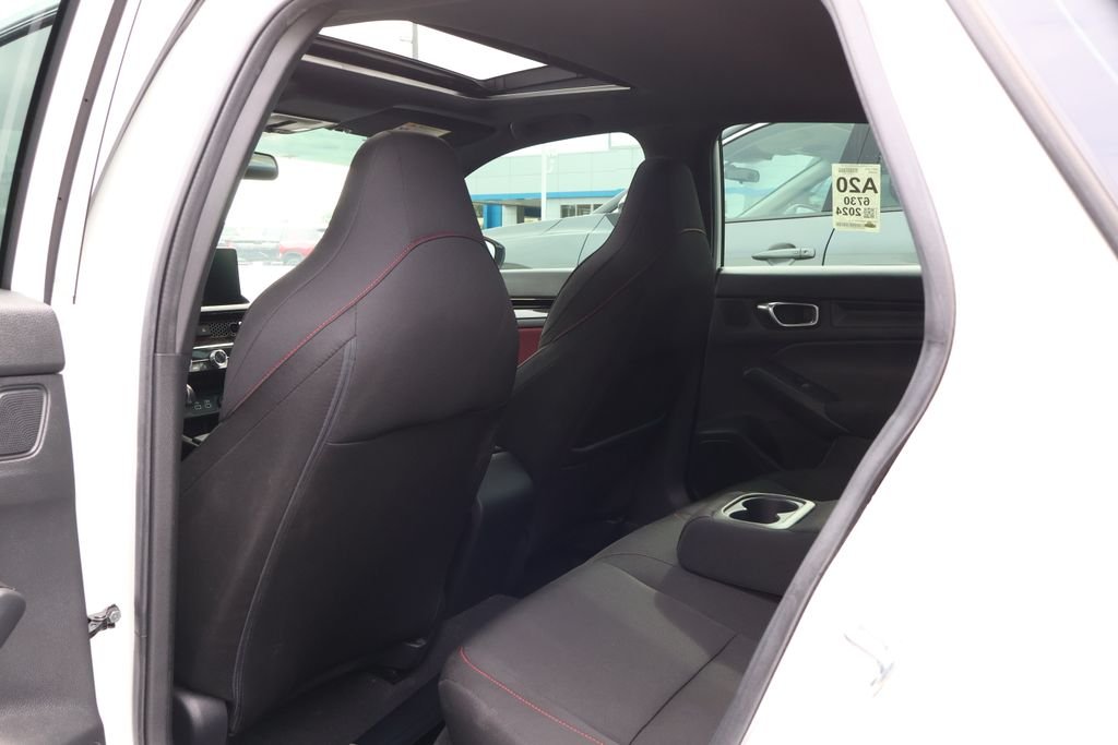 Used 2024 White Honda Base image 29