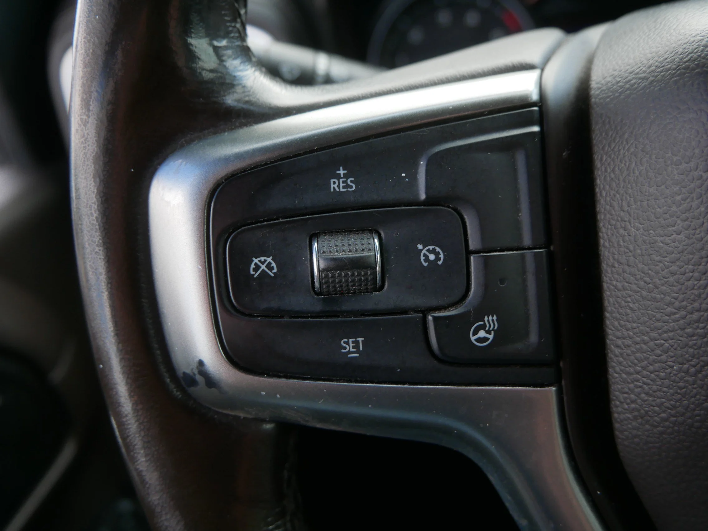 Used 2020 Summit White Chevrolet LT image 29