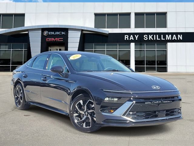2025 Hyundai Sonata SEL's photo