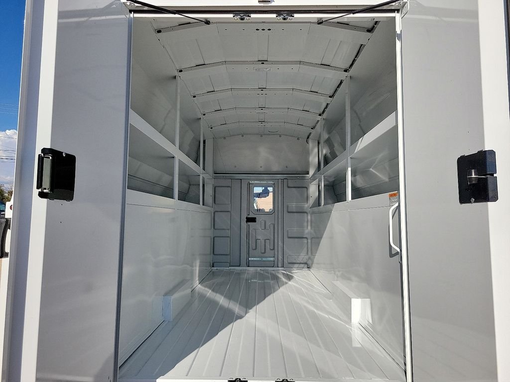 2026 Ford E-Series Cutaway Base - Photo 15