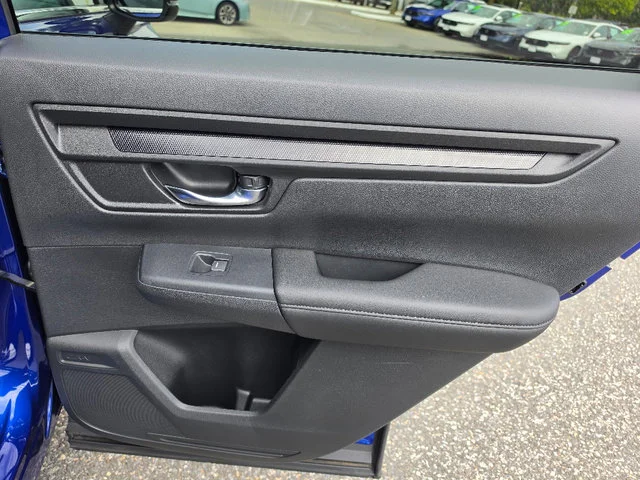 2025 Honda CR-V EX - Photo 18