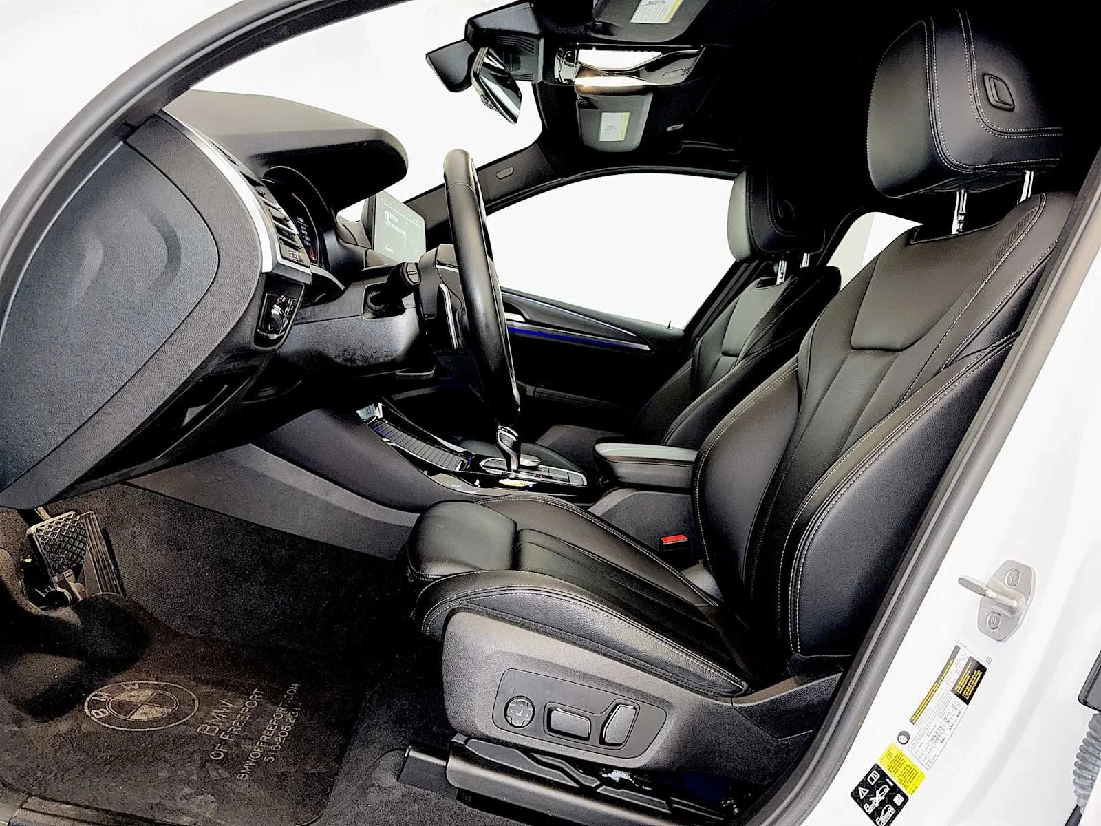 Certified Used 2024 Alpine White BMW xDrive30i image 9