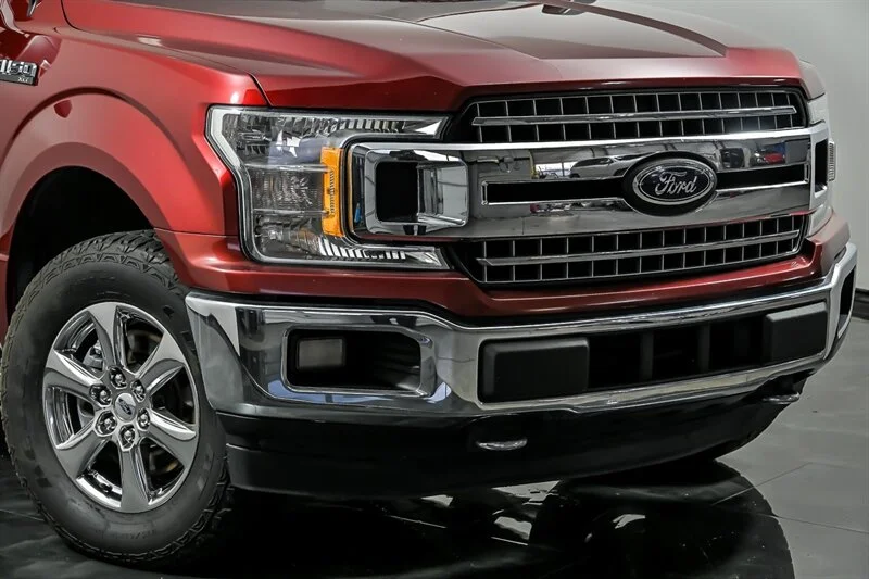 Used 2019  Ford XLT image 2