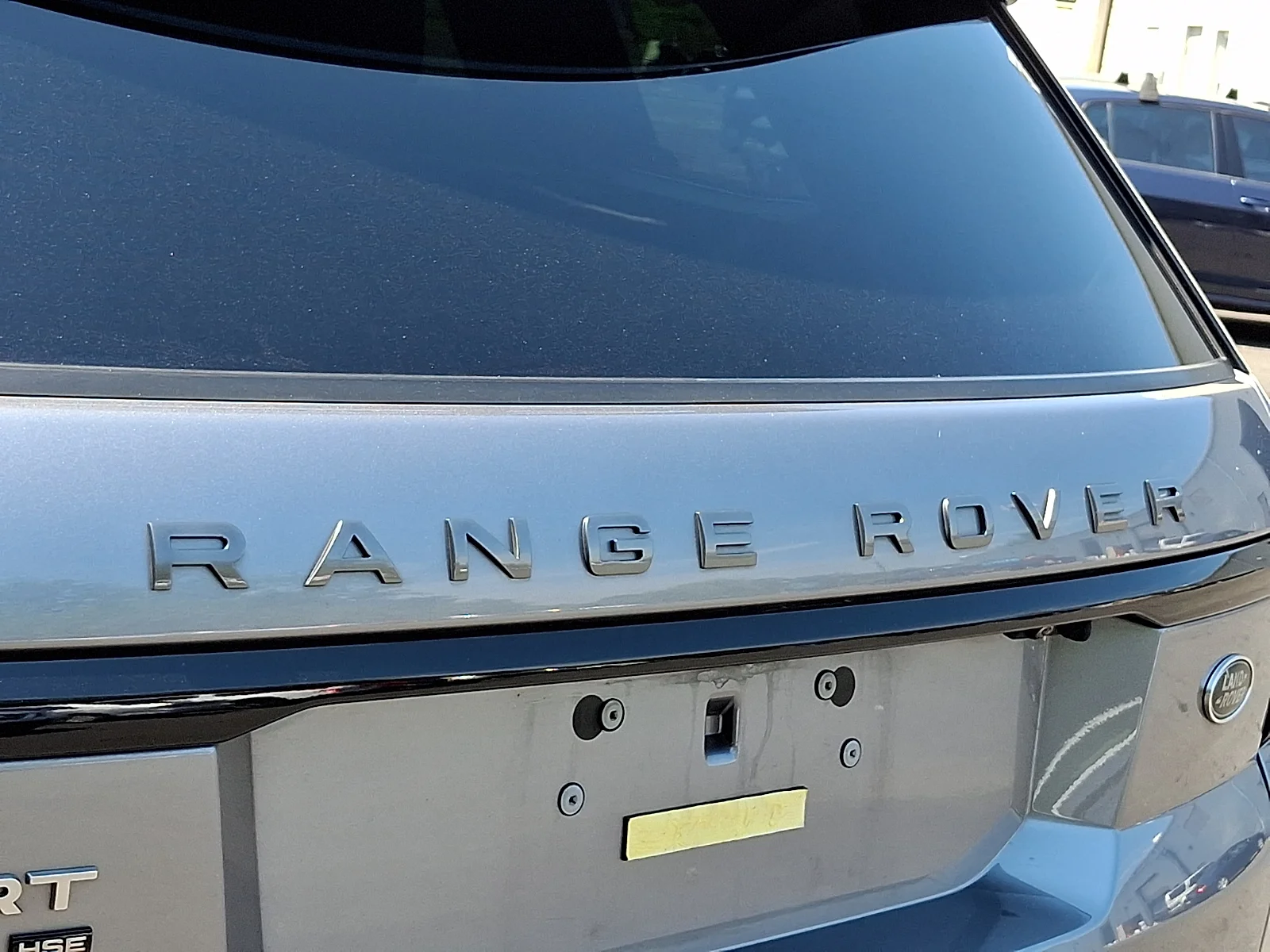 Certified Used 2022 Eiger Grey Metallic - 1DF Land Rover HSE Silver Edition MHEV image 29