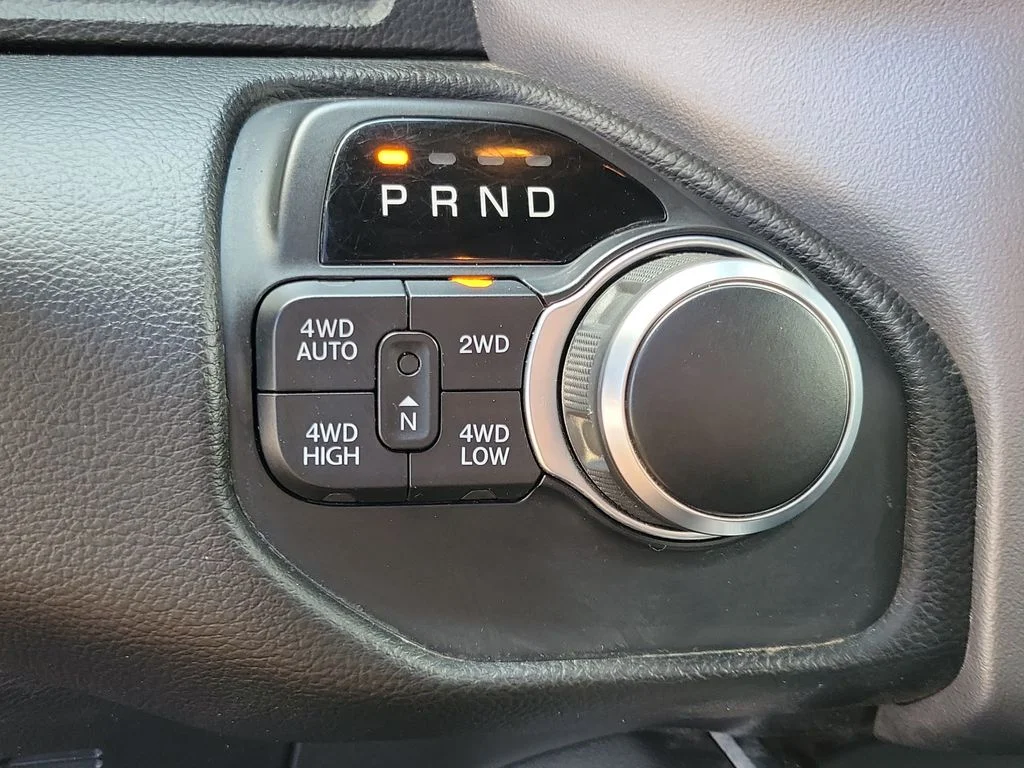 Used 2019 Gray Ram Big Horn/Lone Star image 32