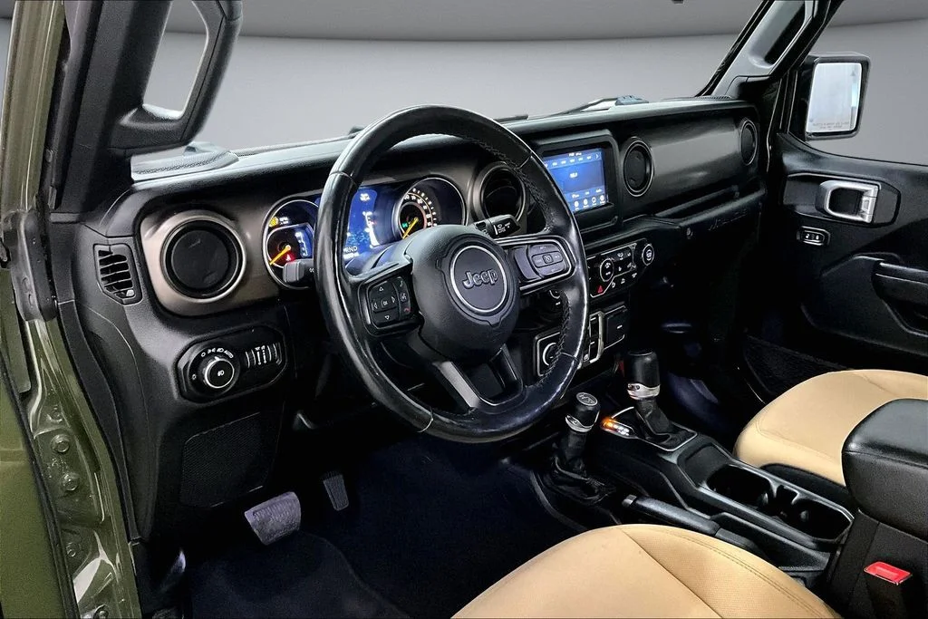 Used 2021 Green Jeep Unlimited Sport S image 17
