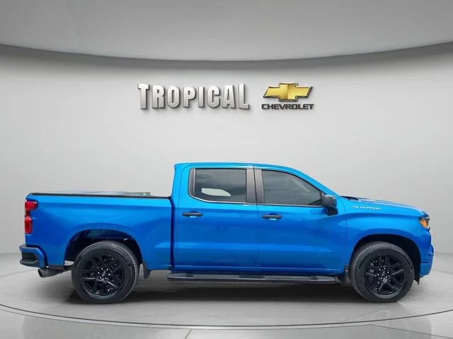 Used 2025 Riptide Blue Metallic Chevrolet Custom image 6