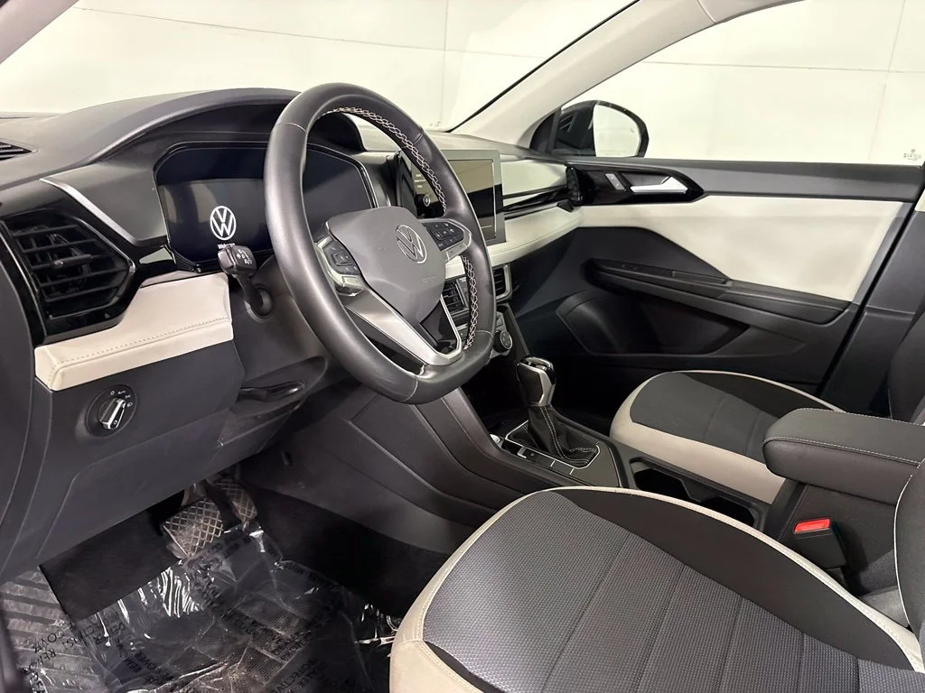 Used 2025 Gray Volkswagen 1.5T S image 21