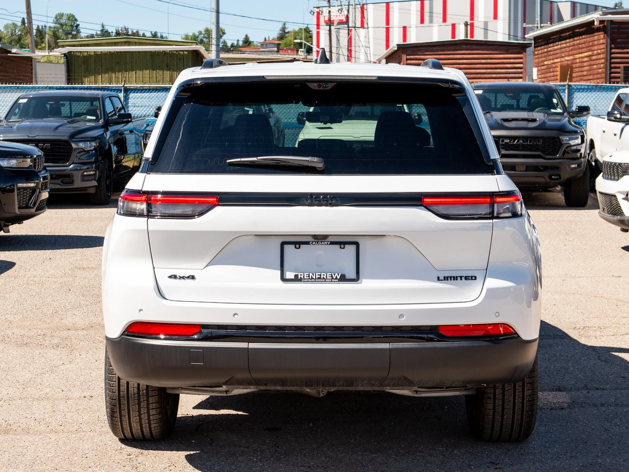 New 2025 White Jeep Limited* image 4