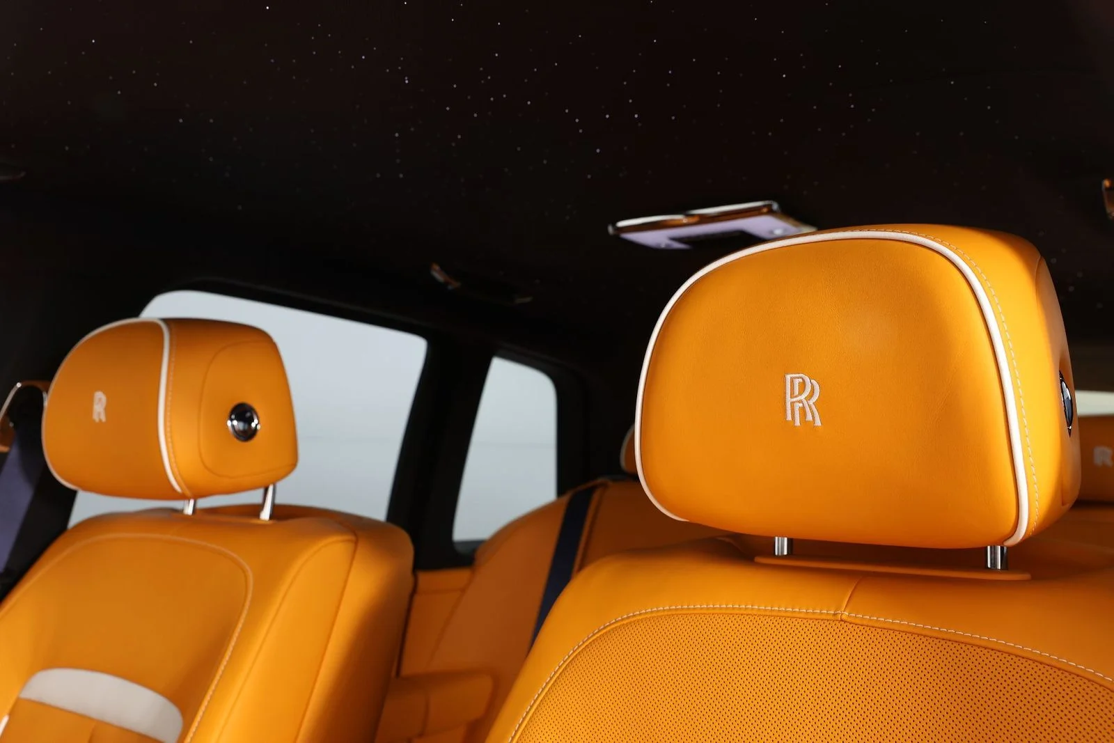 New 2026 Arctic White Rolls-Royce  image 33