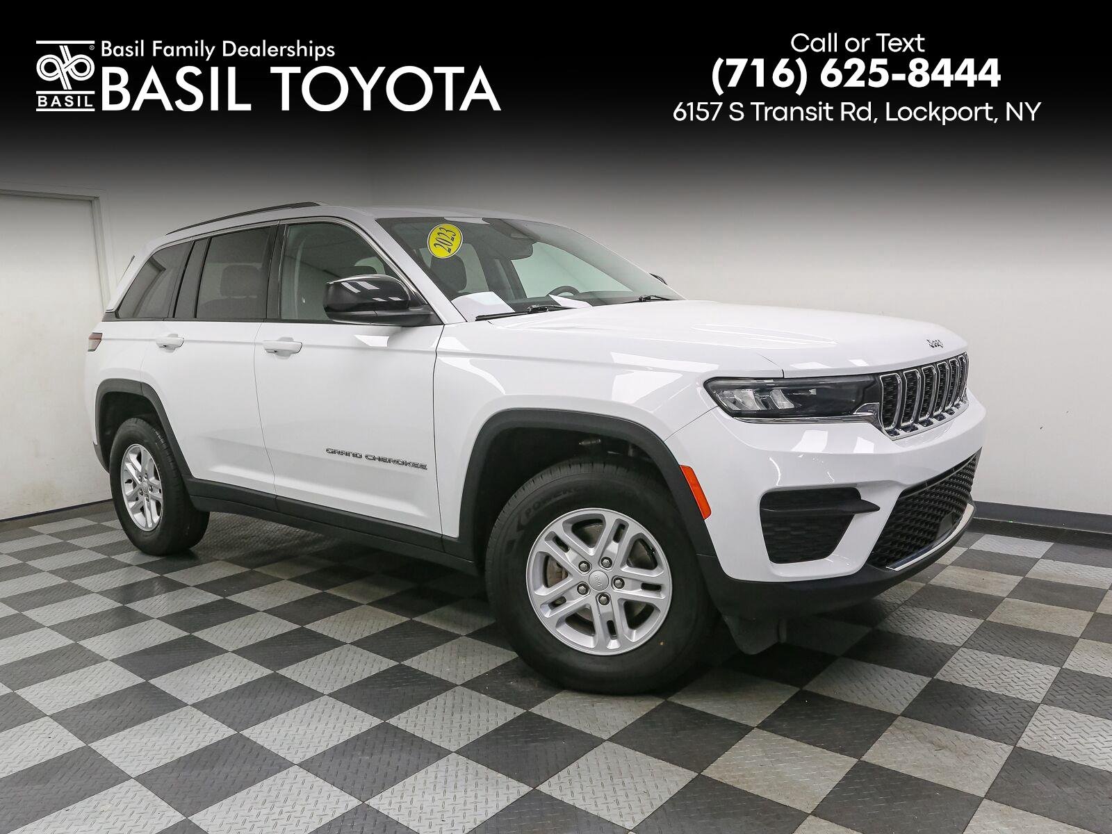 2023 Jeep Grand Cherokee Laredo