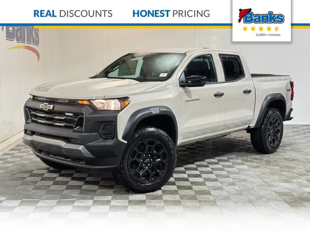 2026 Chevrolet Colorado Trail Boss - Photo 1