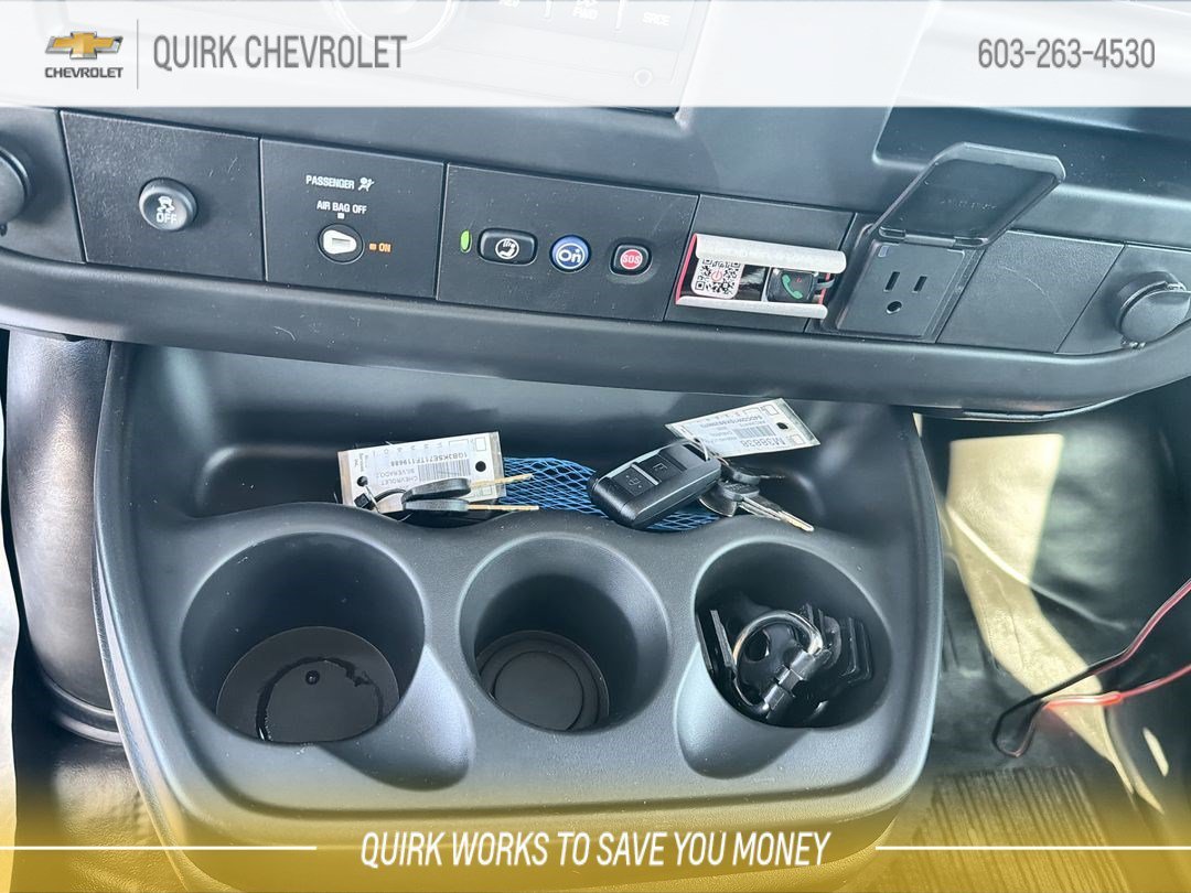 2025 Chevrolet Express Cargo Work Van - Photo 21