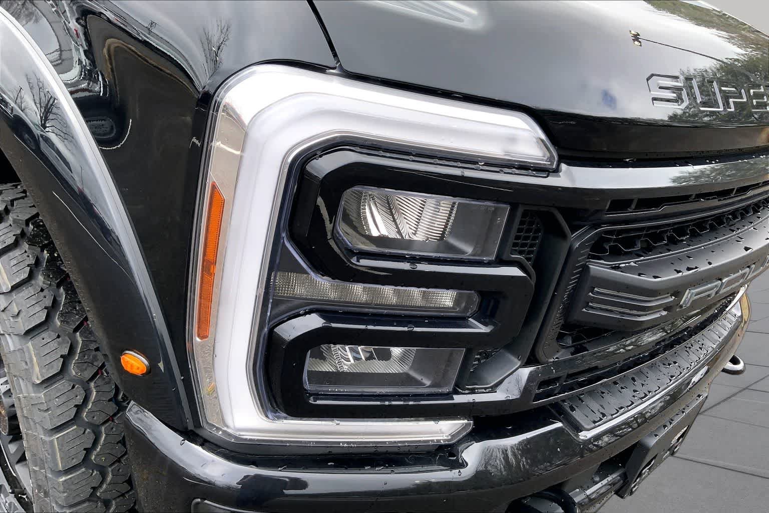 New 2026 Agate Black Metallic Ford F-250® Lariat® image 13