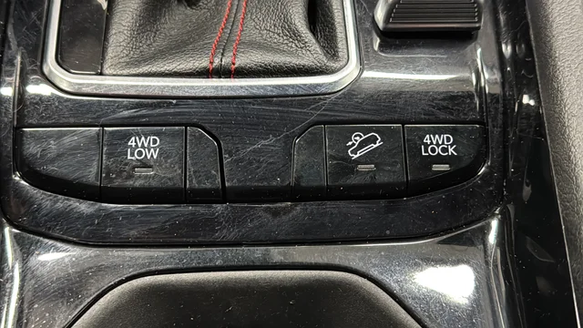 Used 2023 Diamond Black Jeep Trailhawk image 27