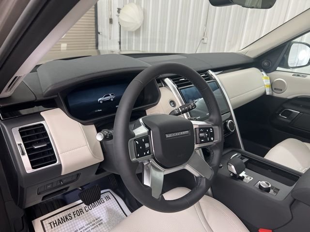 2026 Land Rover Discovery S - Photo 12