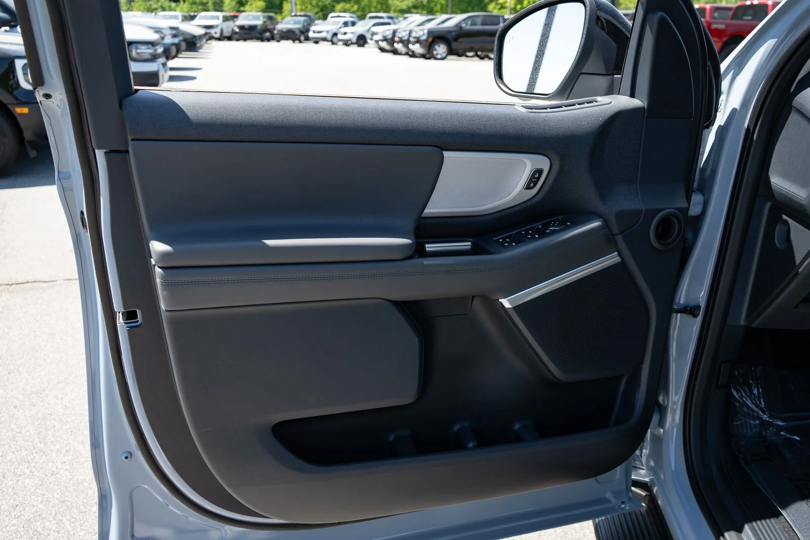 New 2026 Glacier Gray Metallic Tri-Coat Ford MAX Active image 17
