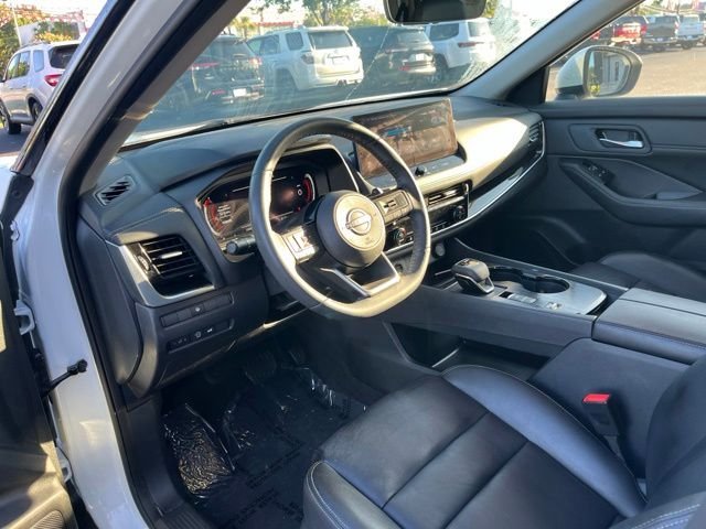 Used 2024 White Nissan SL image 6