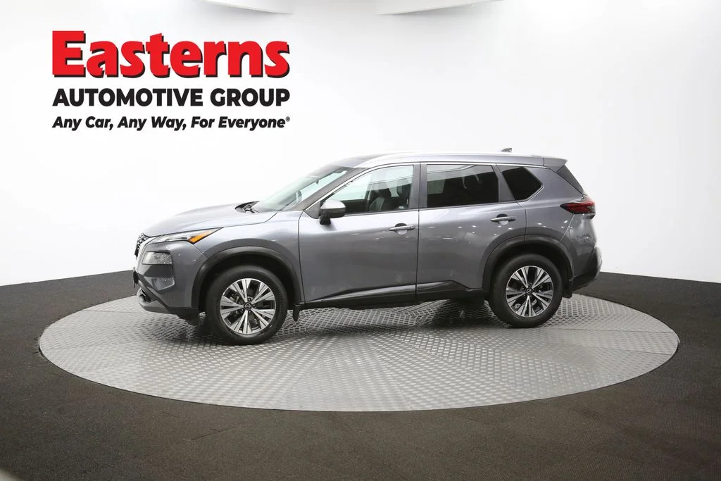 Used 2022 Gray Nissan SV image 57
